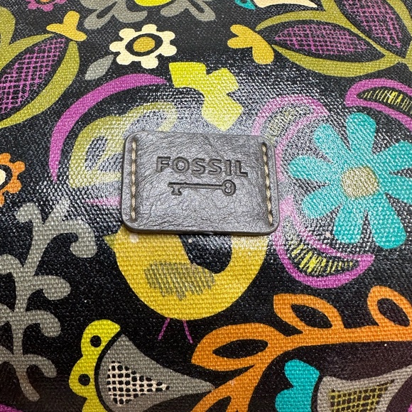 Fossil Black Floral Multicolor Zip Wristlet - Picture 2 of 4